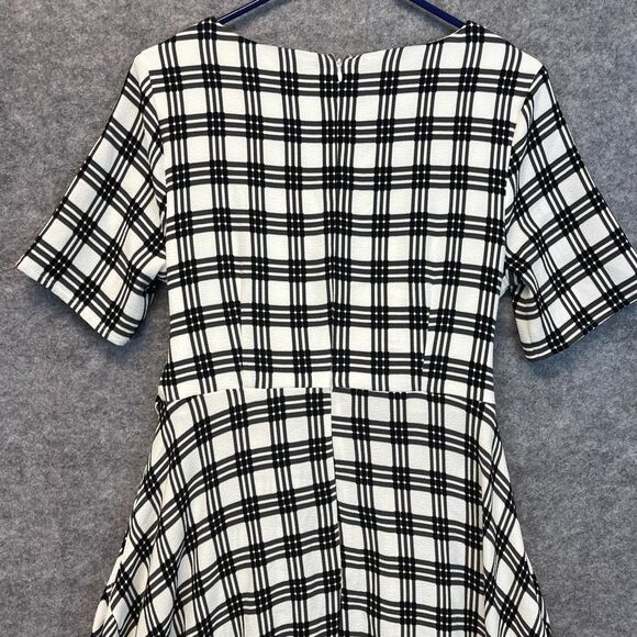 ELLE Black White Plaid Fit & Flare Dress Handkerchief Hem Size Large Zipper EUC - Picture 10 of 15